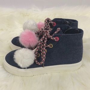 Cute Brash Pom Pom shoes!!